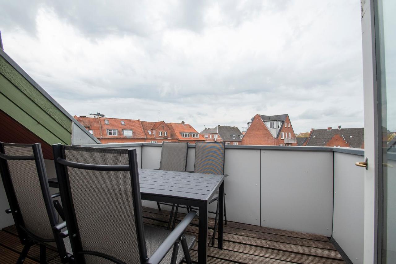 Stylish Two Floor Deluxe Apartment - 2 Bedroom Sønderborg Kültér fotó