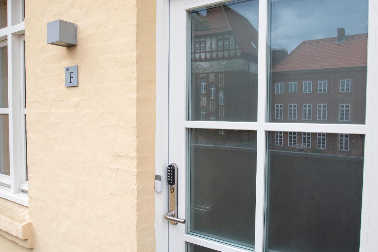 Stylish Two Floor Deluxe Apartment - 2 Bedroom Sønderborg Kültér fotó